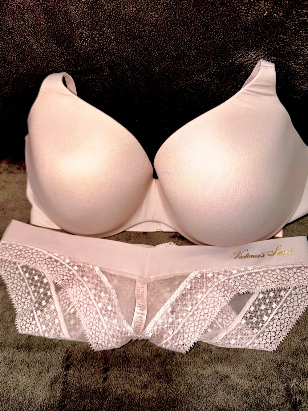 Victoria's Secret Light lavender full coverage Bra with Lace Panty